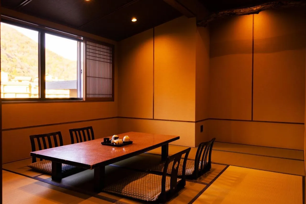 Hakone Onsen Ryokan Yaeikan